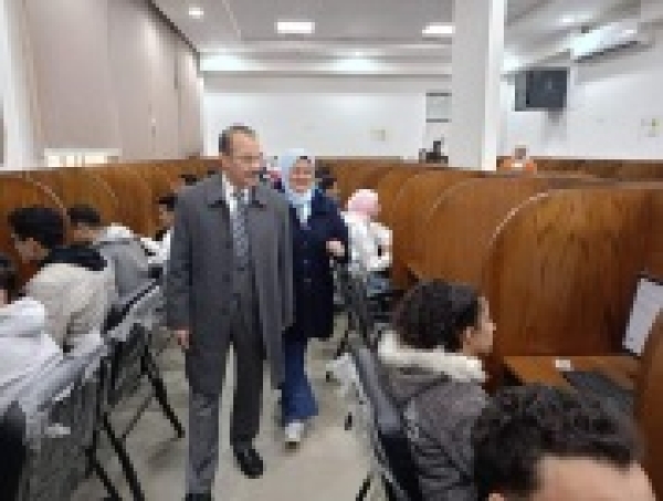 BU vice president inspects the exams of the faculty of nursing in the E-exams center