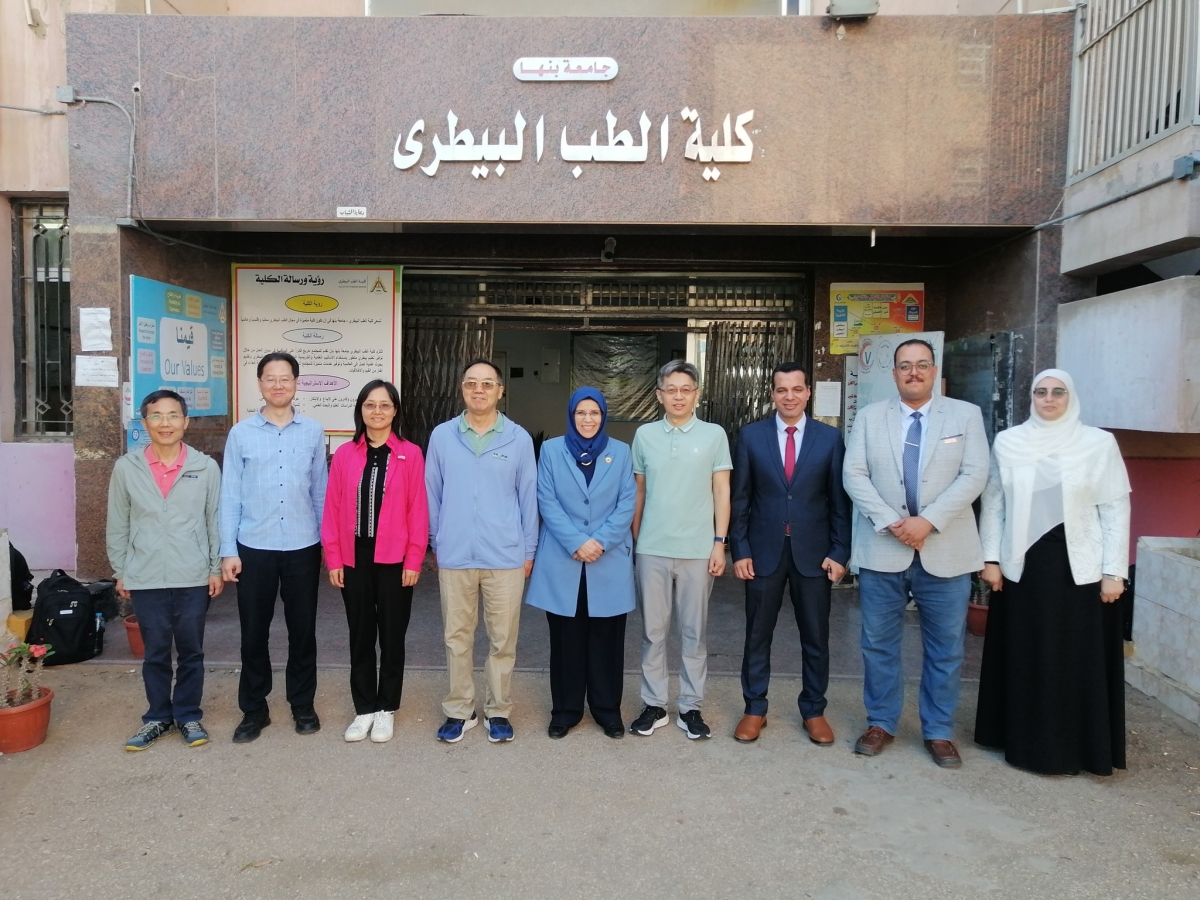 Dean of Veterinary Medicine Explores Collaboration with Huazhong Agricultural University Delegation from China